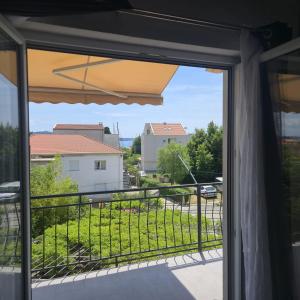 Apartment Frane