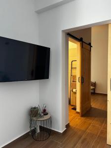 Τhimios Home