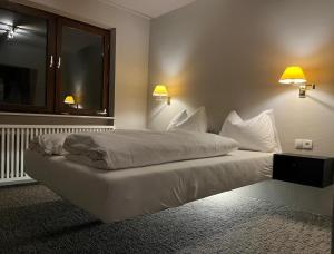 Arlberg Motel Ski-In & Ski-Out access to Austrias largest ski area