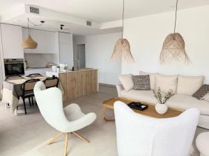 Villa con Piscina climatizada y vistas al Mar