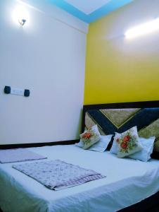 "Om Sadan" Guest House Ayodhya Dhaam
