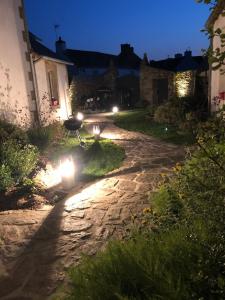 B&B / Chambres d'hotes Le presbytere de Nizon : photos des chambres