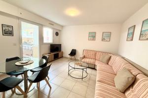 JUAN LES PINS - 2 people - Close to beaches and shops