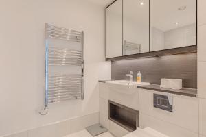 Modern Canal-Side 1BD Flat Heart of Hackney