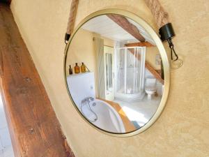 Maisons de vacances La Secrete en Alsace, Gite familial spacieux avec jardin clos, proche Colmar & Route des Vins : photos des chambres