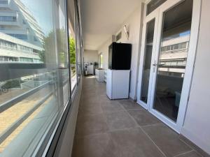 Charmant Appartement Rénové pour 5 Personnes – Résidence avec Piscine et Parking – La Grande Motte