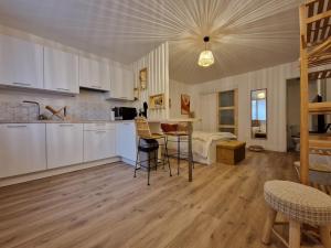 Appartements Studio Intime & Chaleureux - Terrasse privative - Lyon Sud : Appartement - Rez-de-Chaussée