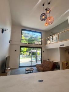 Villas Spacious Luxury Modern Villa with Pool, Beaches and Garden : photos des chambres