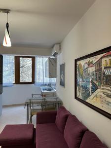 Under Pines - Beach Apartment