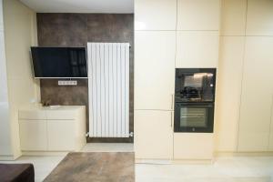 Studio Apartment with Full Amenities - by Wehost