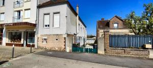 Appartements Les Apparts du Pont Vert - lit double - WiFi - tout inclus - 5 : Appartement avec Douche