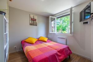 Maisons de vacances La Salamandre - maison avec jacuzzi : photos des chambres
