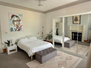 Entire Apartment by City Centre & Harbourside