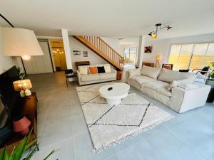 Hypercentre, spacieux, lumineux, la Maison du Rempart