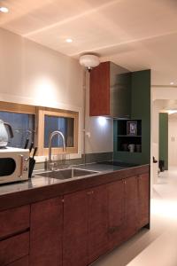 Hipphere #NEW#Gyeongbokgung Palace #Airportbuswalk #Jongno #Myeongdong #Bukchon #Gwanghwamun #Seongsu #Familytravel #Friendshiptravel