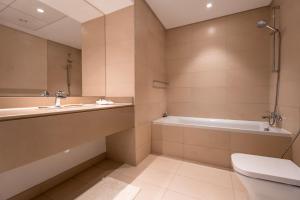 Yas Island 3BR plus Maid Pool, Gym, Near SeaWorld & Ferrari World