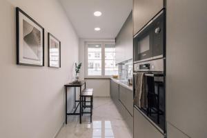 Fado - 3 bedrooms, office and terrace in Alvalade