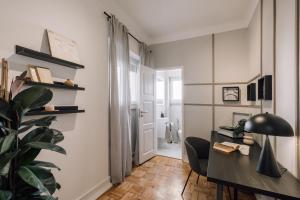 Fado - 3 bedrooms, office and terrace in Alvalade