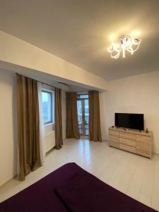 White Luxury Apartament