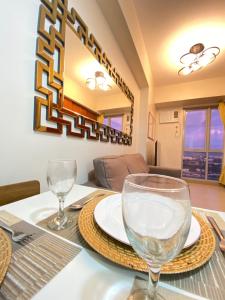 8 Skyline Sunset Suite