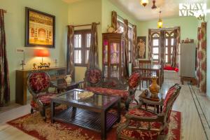 Bassi House by VEO - Part of StayVista with WiFi, AC & Heater