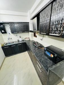 The Giri Nandani Stays Agra