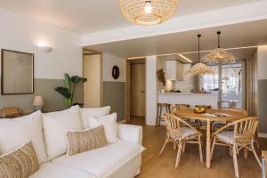 Saleh - 2 bedrooms, pool, gym, terrace in Santos