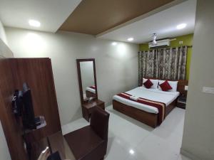 The Pearl Burdwan Hotel, Banquet & Restaurant