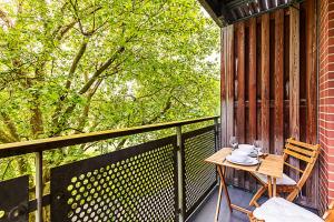 Modern Mile End Flat near Park