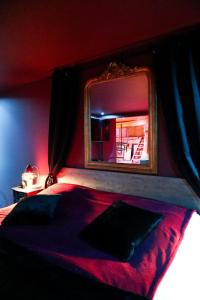 Appartements LE MOULIN DES PLAISIRS atypical SM experience : photos des chambres