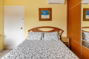 TORREMOLINOS Carihuela BEACH