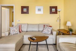 TORREMOLINOS Carihuela BEACH