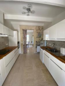 Villas Villa avec piscine et salle de sport : photos des chambres