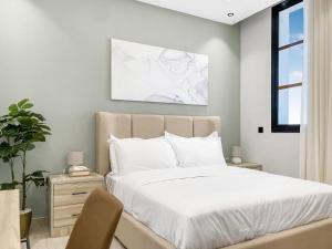 GR-Modern 2-BDR Apartment in AlQirawan,Self-Entry
