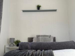 Lovely 3 Bedroom Home Heathrow Airport
