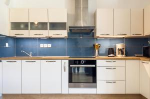 Appartements appartement chic LA LONDE LES MAURES : photos des chambres