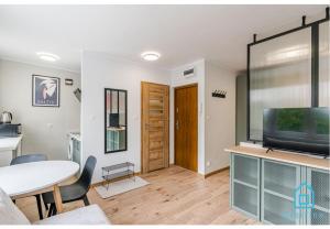 Afrodyta Apartment - Charming Place, 15 Minutes to Gdańsk Old Town & 5 Minutes to Seaside