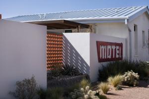 Artful Studio at Iconic Property