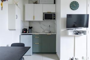 Romantic 3 Stars - Studio suite by Canal Saint-Martin