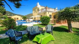 Villa Nerja Views - by Casitas Select