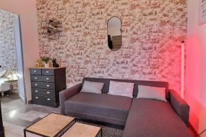 Appartements Les Apparts du Pont Vert - lit double - WiFi - tout inclus - 3 : photos des chambres