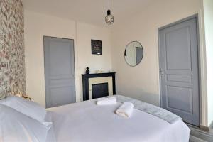Appartements Les Apparts du Pont Vert - lit double - WiFi - tout inclus - 3 : photos des chambres