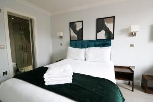 High Street Kensington by Viridian Apartments