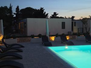 NomadLux Mobile Home - Pool & Parking - Twins 11, Holiday Village Twins, Pakoštane, Zadar County