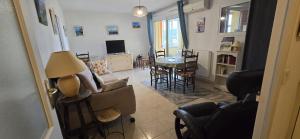 LE BELLEVUE - APPARTEMENT - FREJUS -T2-Piscine