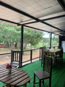 CABAÑA ROHAYHU- Frente al rio Paraná -Coratei-Ayolas Misiones-Paraguay