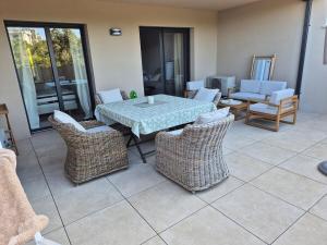 Appartement Neuf Grande Terrasse AGOSTA PLAGE
