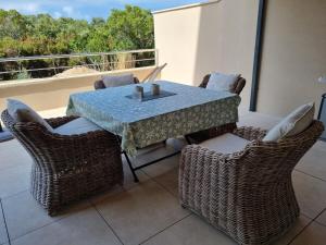 Appartement Neuf Grande Terrasse AGOSTA PLAGE