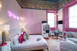 The Rose Nobel studio at The Bank of England