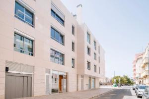 Marzano - 2 bedrooms and terrace in Alvalade